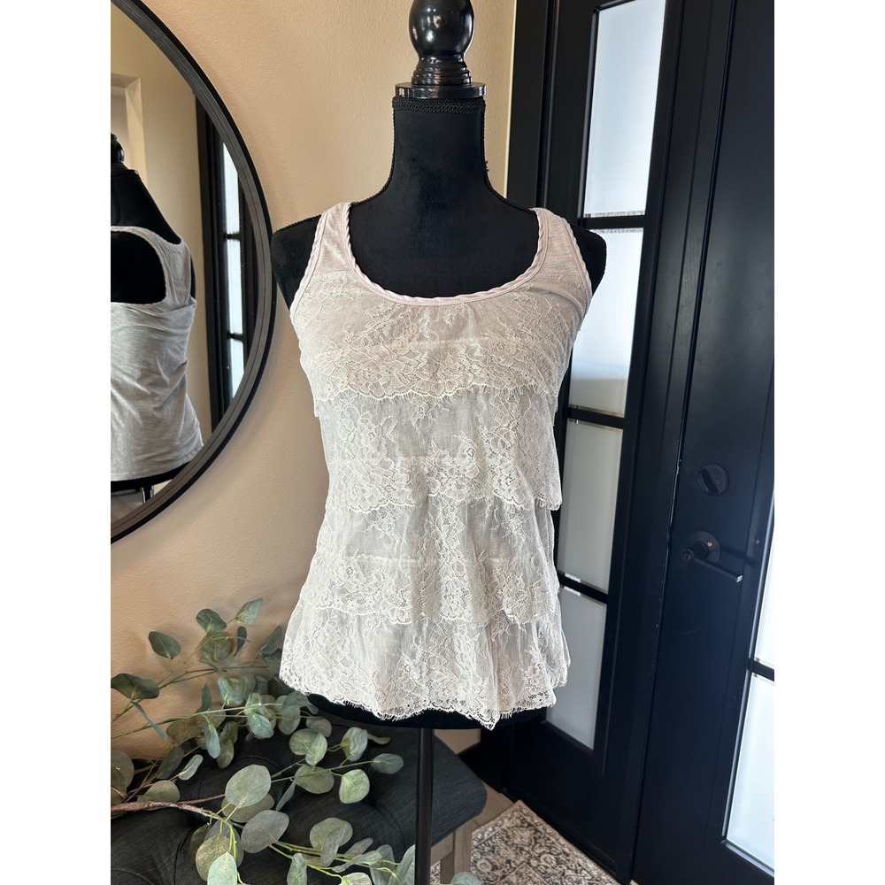 Abercrombie & Fitch Gray Tiered Lace Racerback Tank Top Medium 138040112